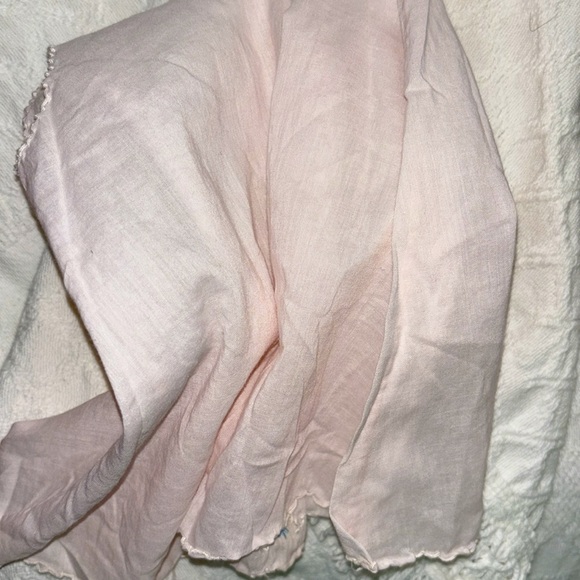 Vintage pale pink handmade embroidered 6months lightweight scallop edge slip - Picture 5 of 9